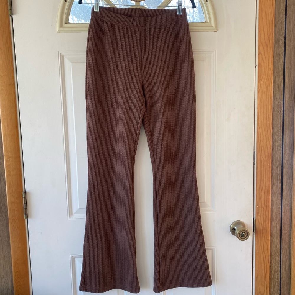 Brown American Eagle flare sweatpants.